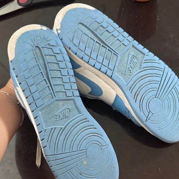 Jordan Kids Sneakers in Blue and White - Picture 4 of 7